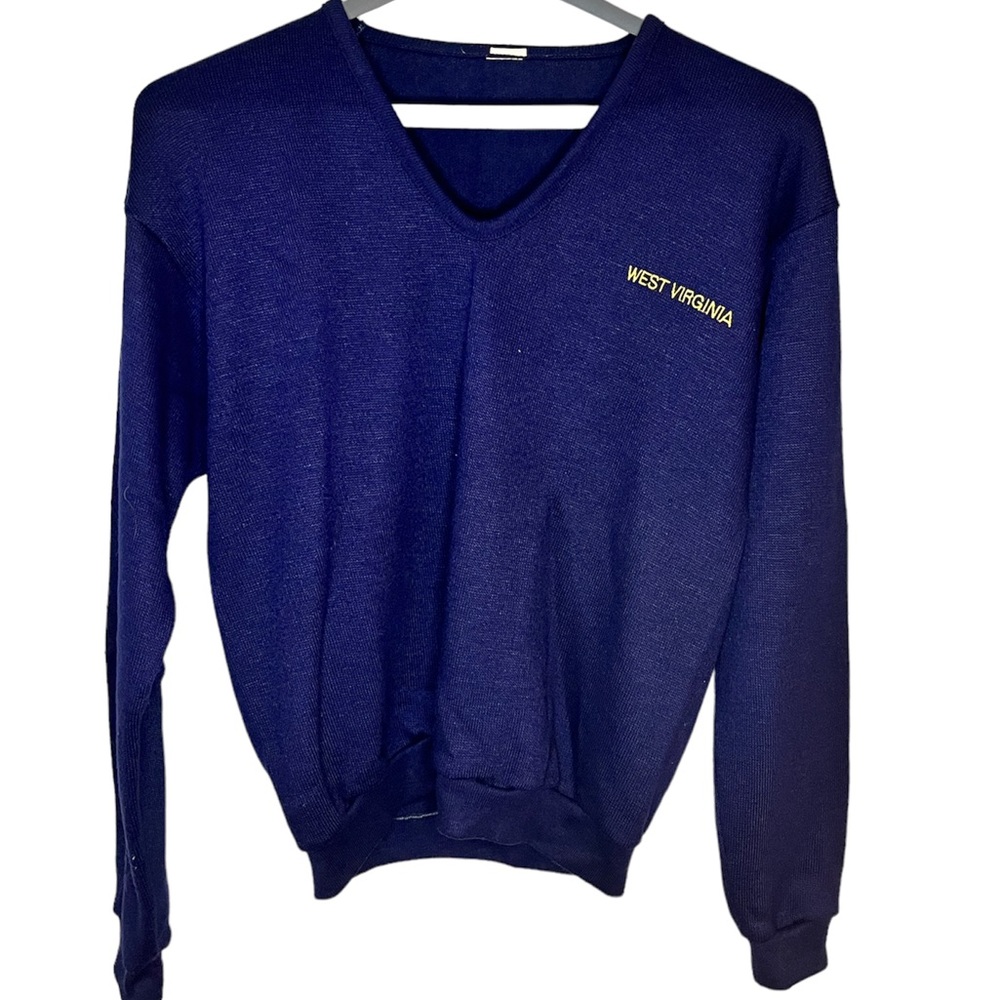 Man V-neck blue sweater